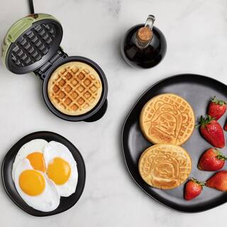 Uncanny Brands Star Wars Multicolor Ewok Mini American Waffle Maker WM3-SRW-EWO