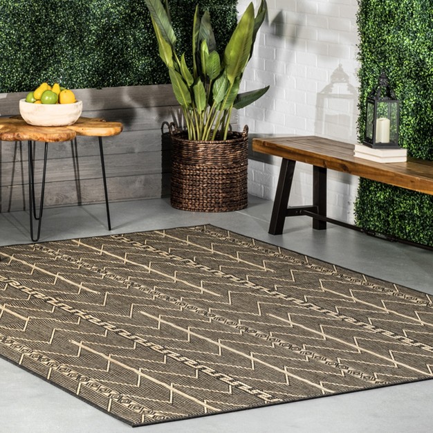 Nuloom Ivonne Chevron Indoor outdoor Patio Area Rug