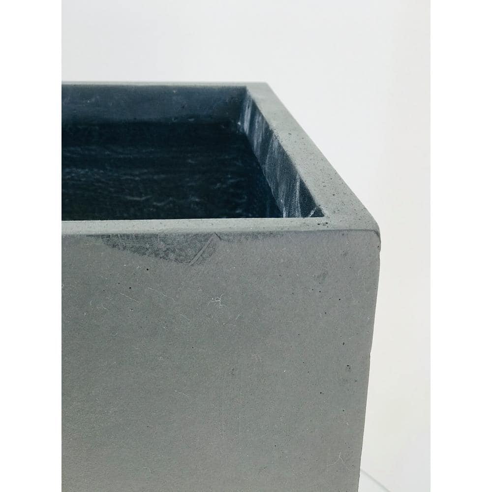 KANTE 28 in. and 24 in. Tall Charcoal Lightweight Concrete Modern Rectangle Outdoor Planters (Set of 2) RF0002BC-C60121