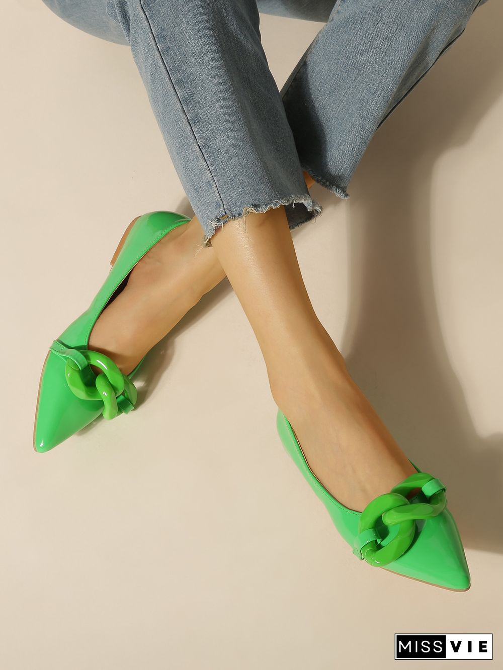 Fashion Chain Pointed Toe Pumps