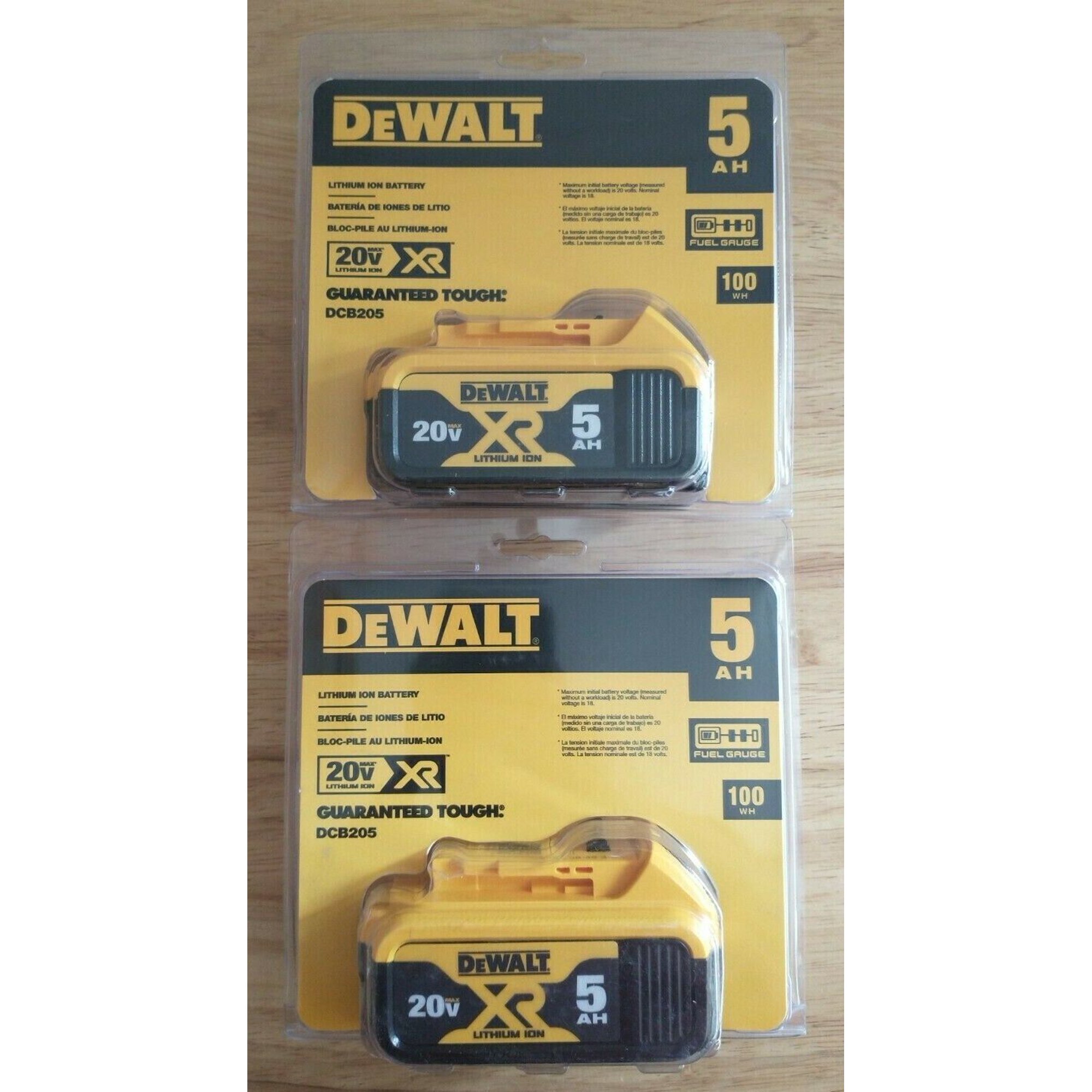 DW 2 Pack DCB205 20 volt Lithium 5.0 amp battery New in Package