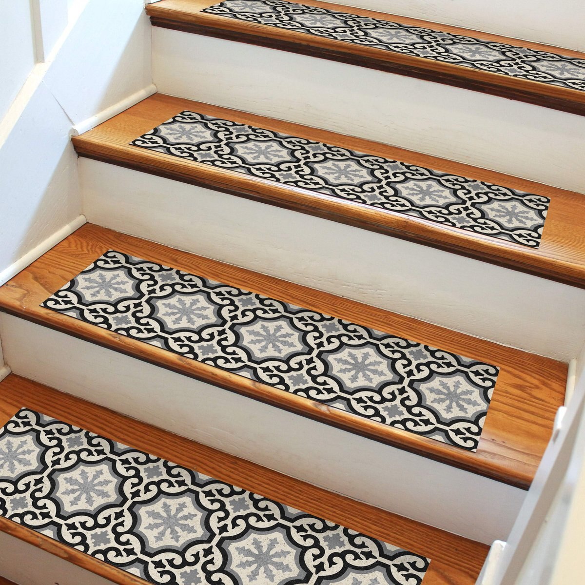 Bungalow Flooring FlorArt Chelsey Noir Indoor Stair Treads， 4-pack