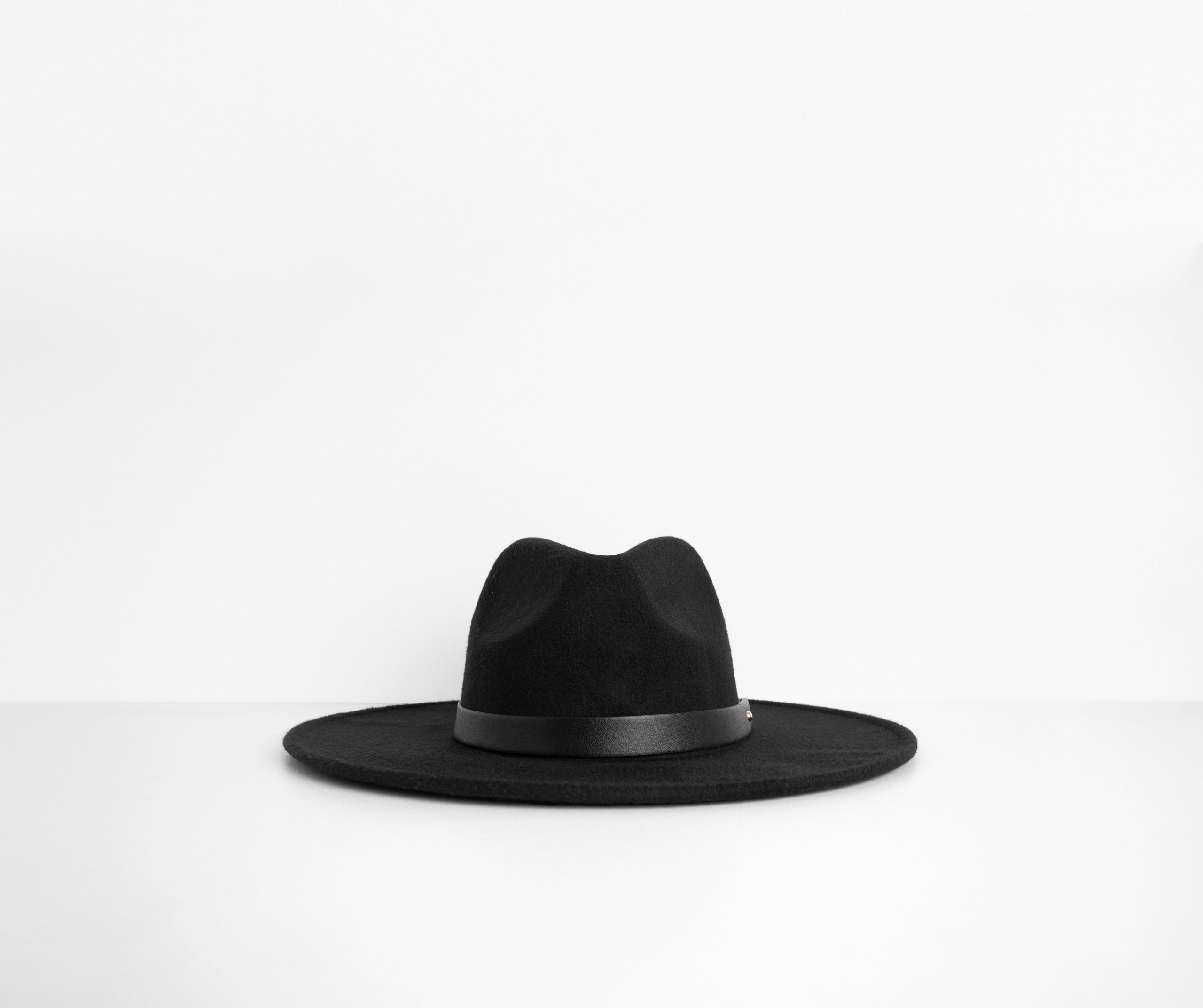 Wide Brim Belted Panama Hat