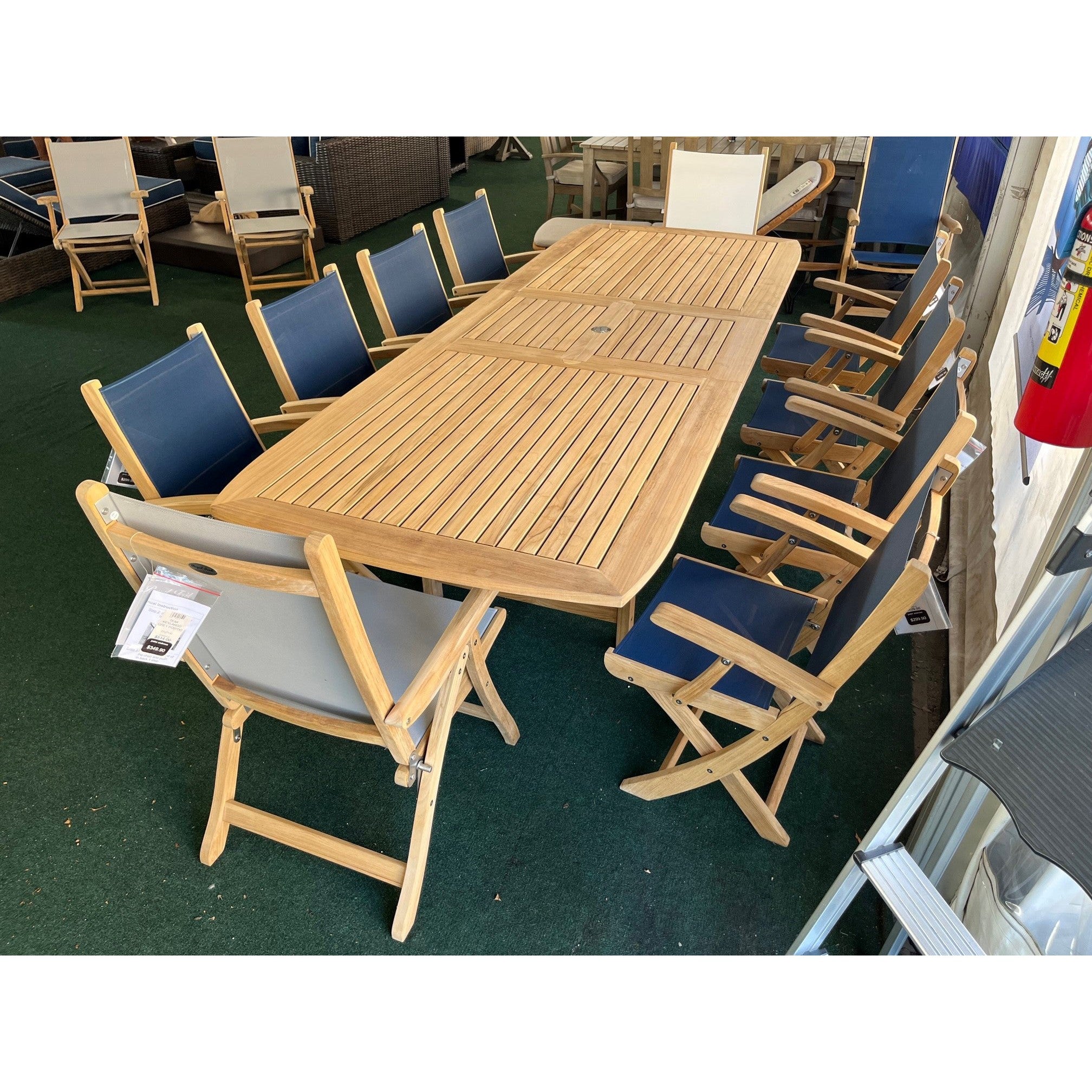 Yacht Teak Banquet 96-118 Extendable 9pc Outdoor Dining Set with 8 Yacht Armchairs