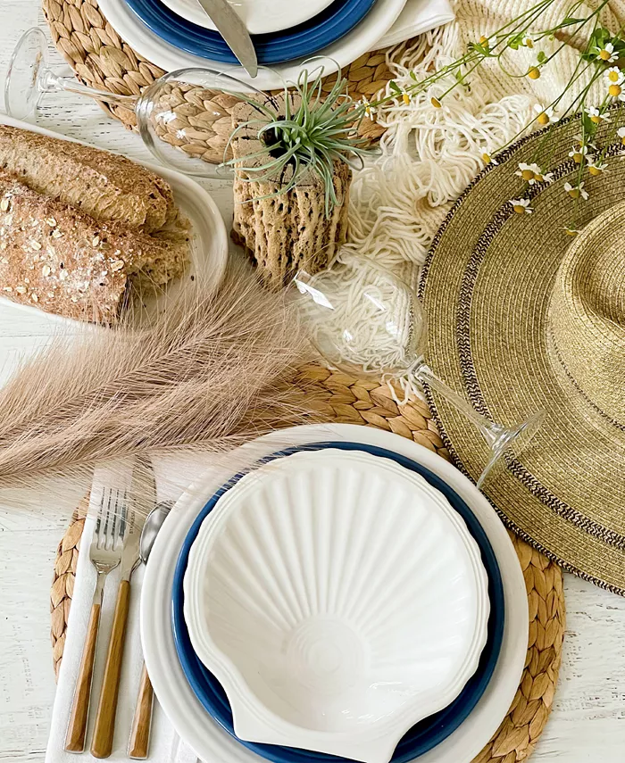 Fiesta Coastal Shell-Shaped Plate