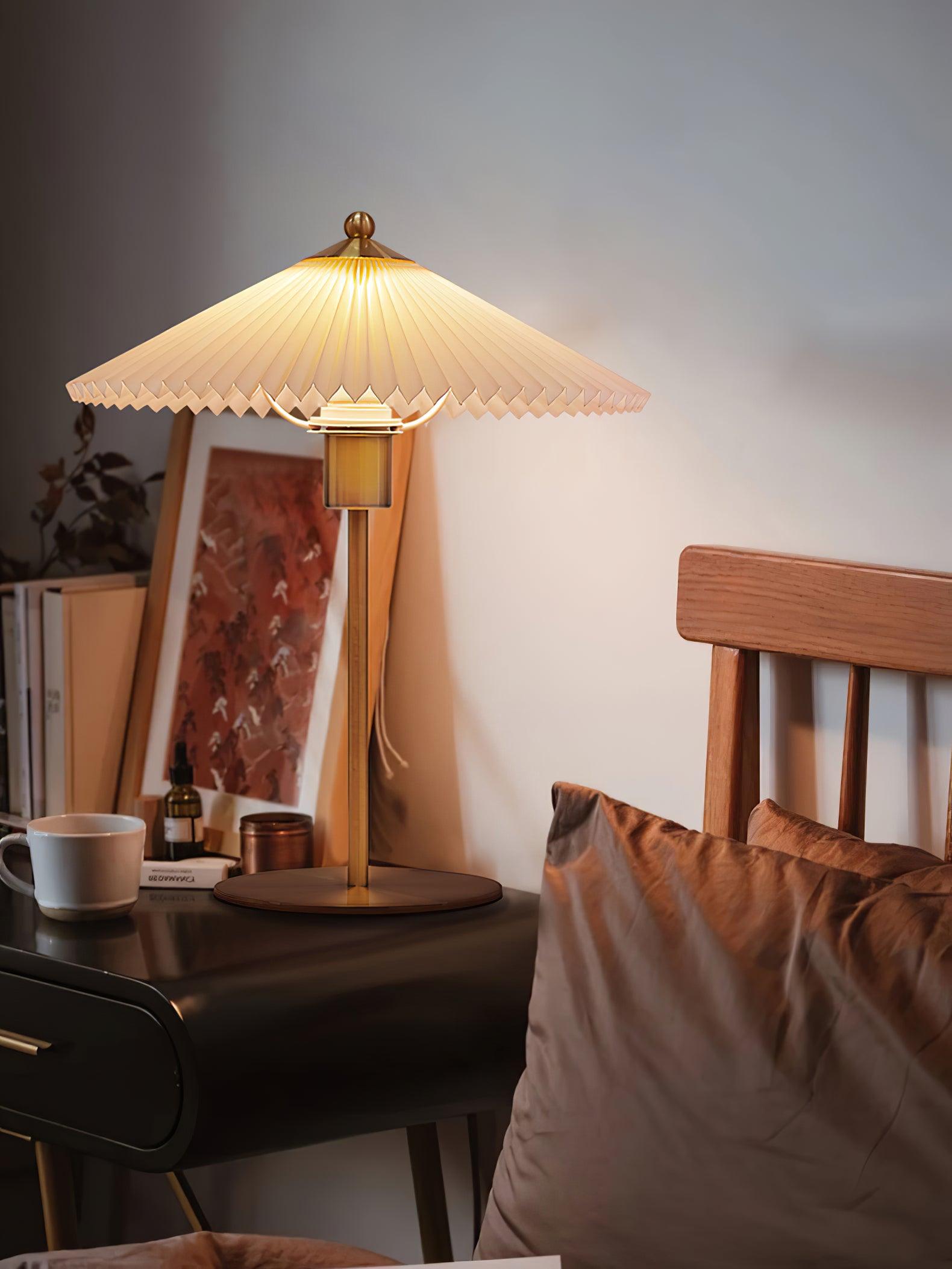 Perla Pleated Table Lamp