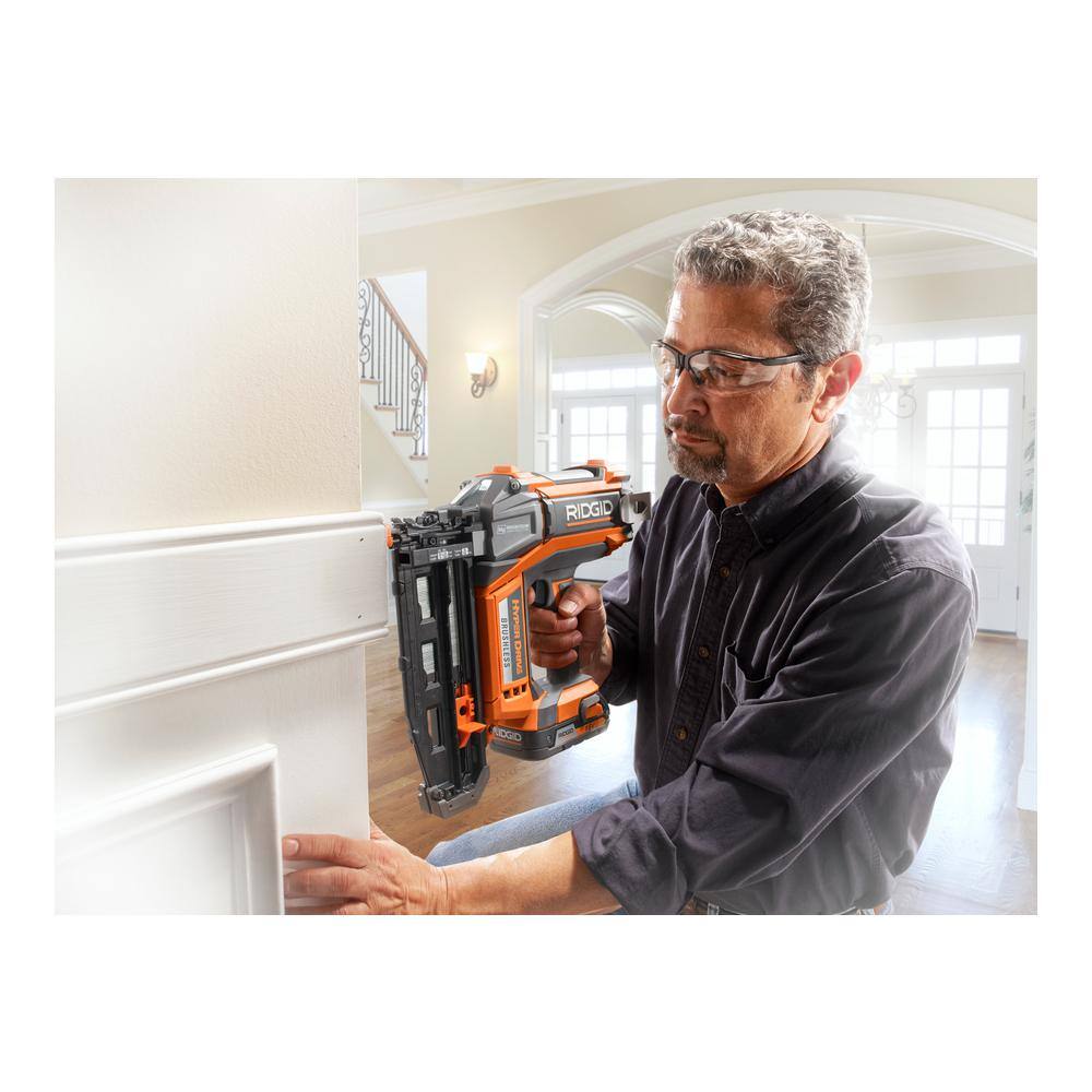 RIDGID 18V Brushless Cordless 16-Gauge Straight Finish Nailer with 18V Brushless Cordless 18-Gauge Brad Nailer (Tools Only) R09892B-R09891B