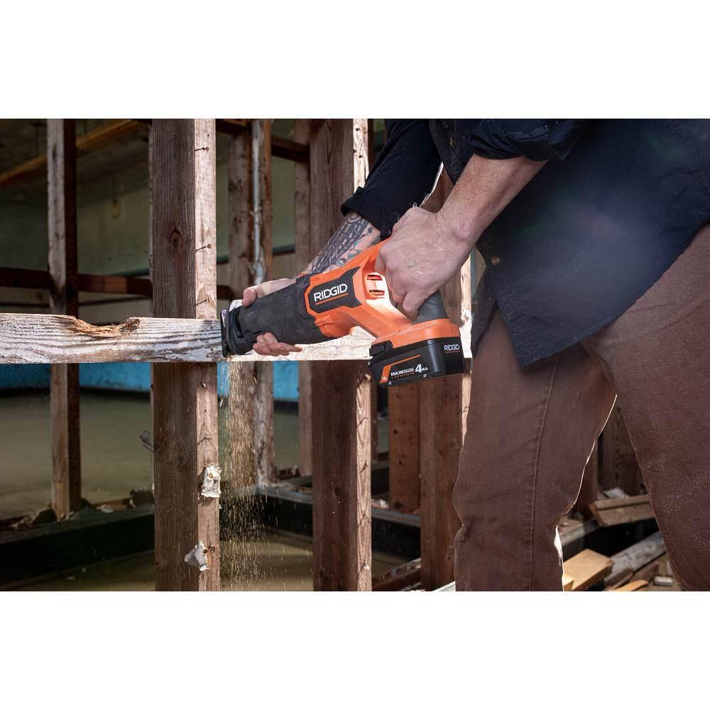 RIDGID 18V Brushless Cordless Reciprocating Saw Kit with 18V 4.0 Ah MAX Output Lithium-Ion Battery R8647B-AC840040