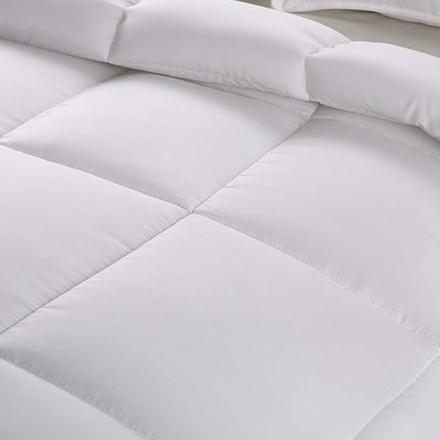 Serwall All Season Box Stitched White Reversible Down Alternative Comforter， Queen