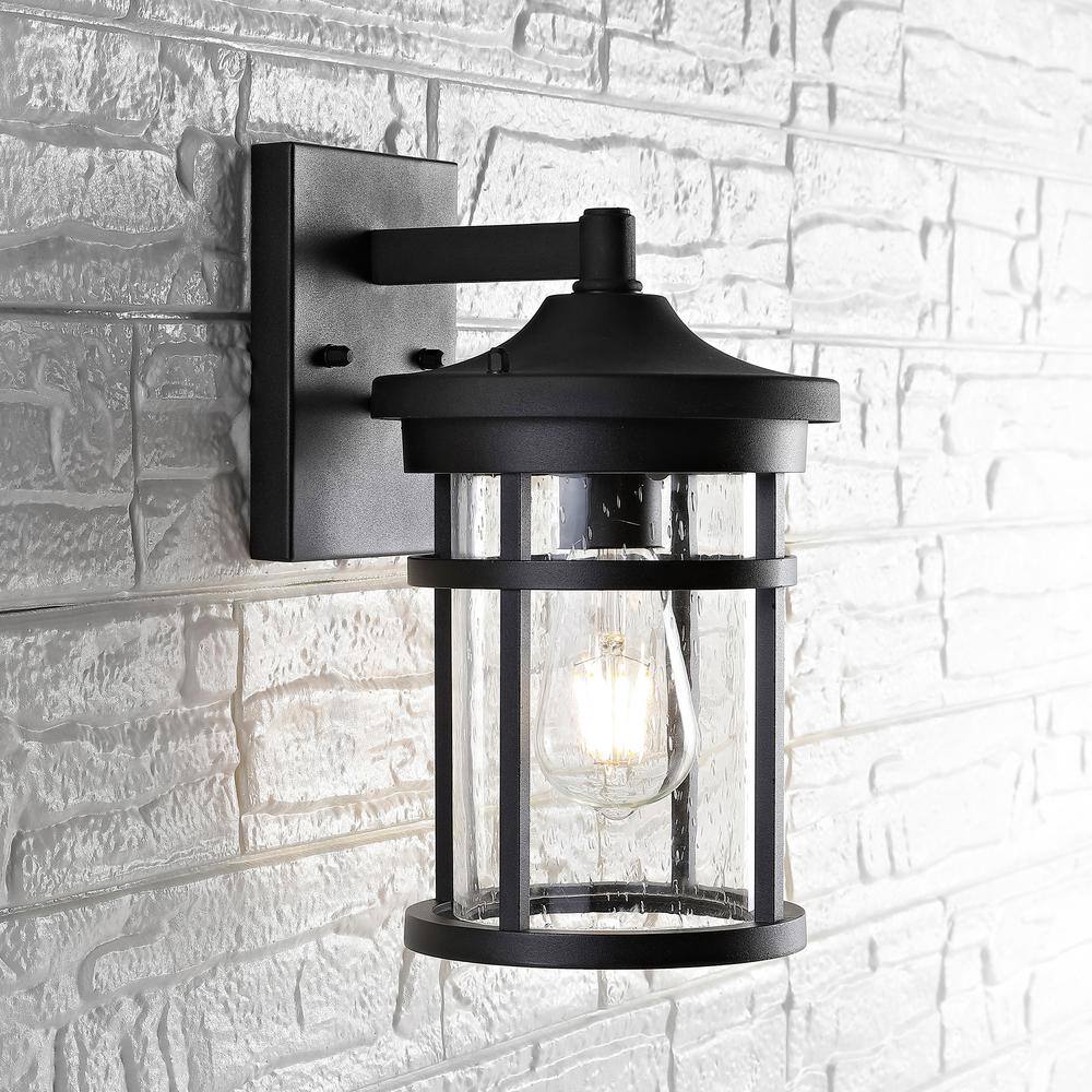 SAFAVIEH Senta 1-Light Black Outdoor Wall Lantern Sconce PLT4001A