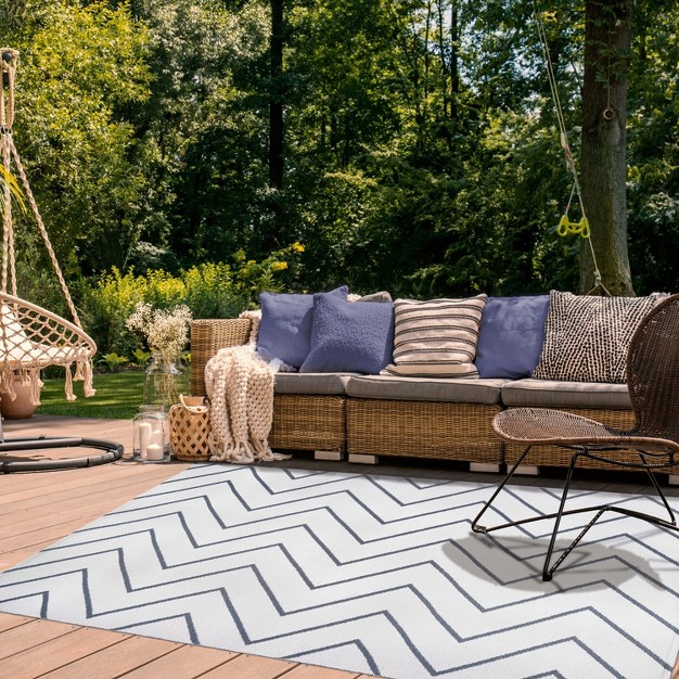 Modern Coastal Zig zag Chevron Indoor Outdoor Area Rug By Blue Nile Mills