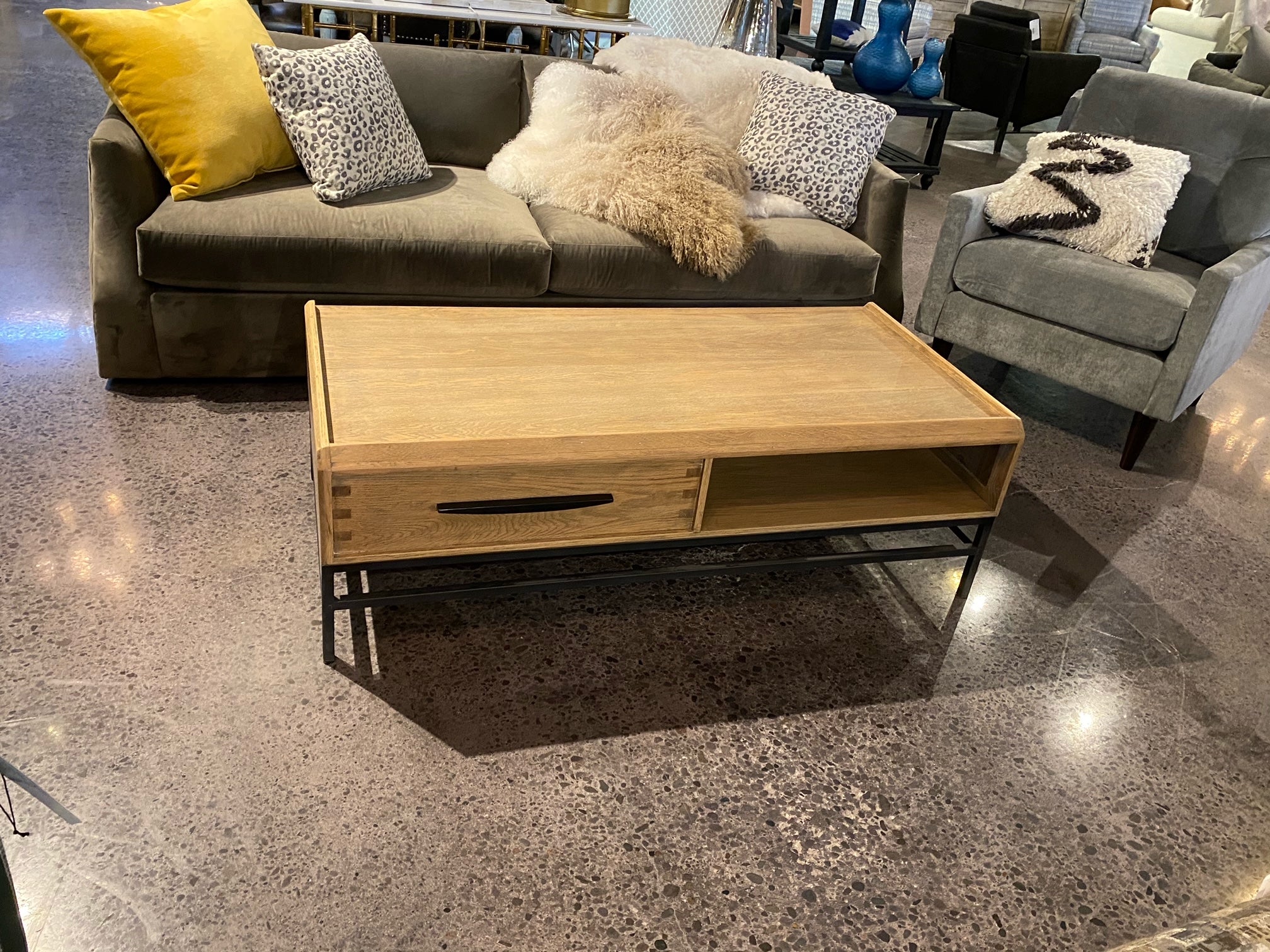 BALBINA COFFEE TABLE