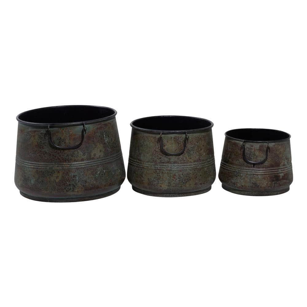 Litton Lane 30in. Extra Large Dark Gray Metal Indoor Outdoor Planter with Tapered Base (3- Pack) 53357