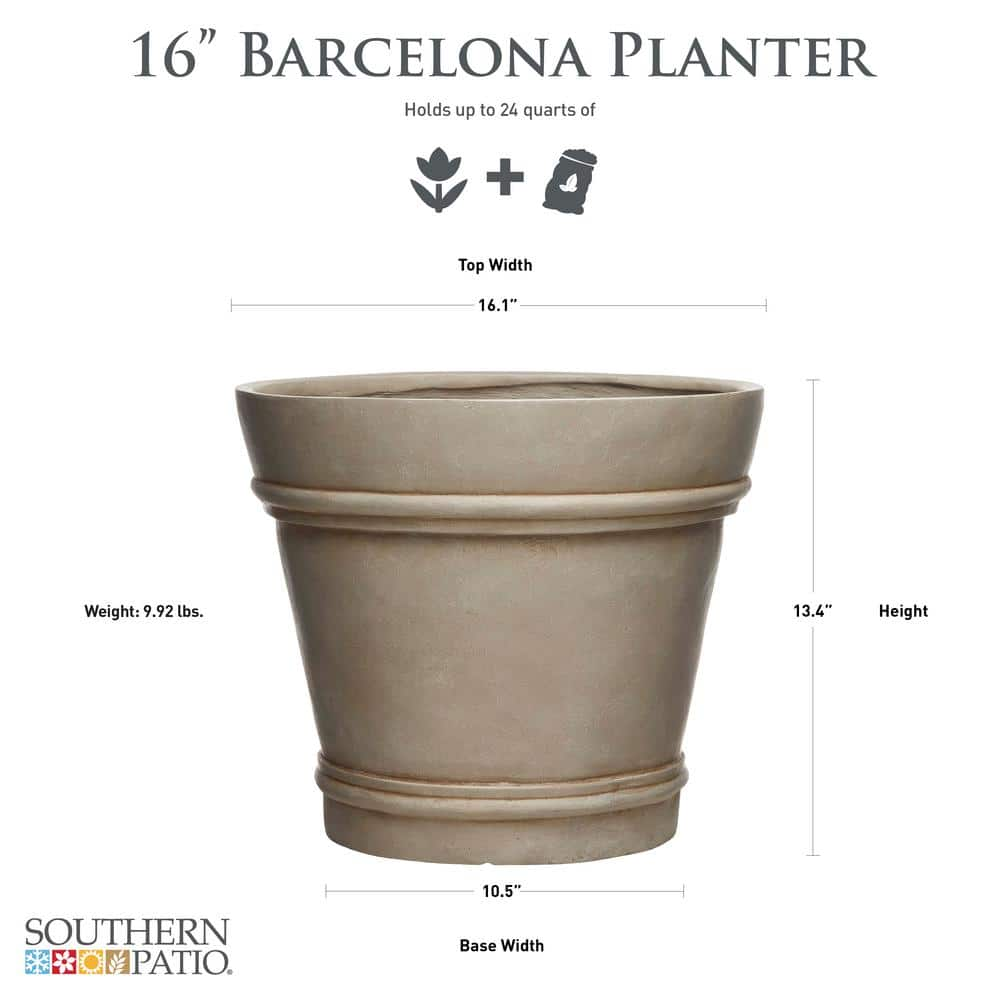 Southern Patio Barcelona Large 16.1 in. x 13.39 in. 24 qt. Concrete Outdoor Planter GRC-081494