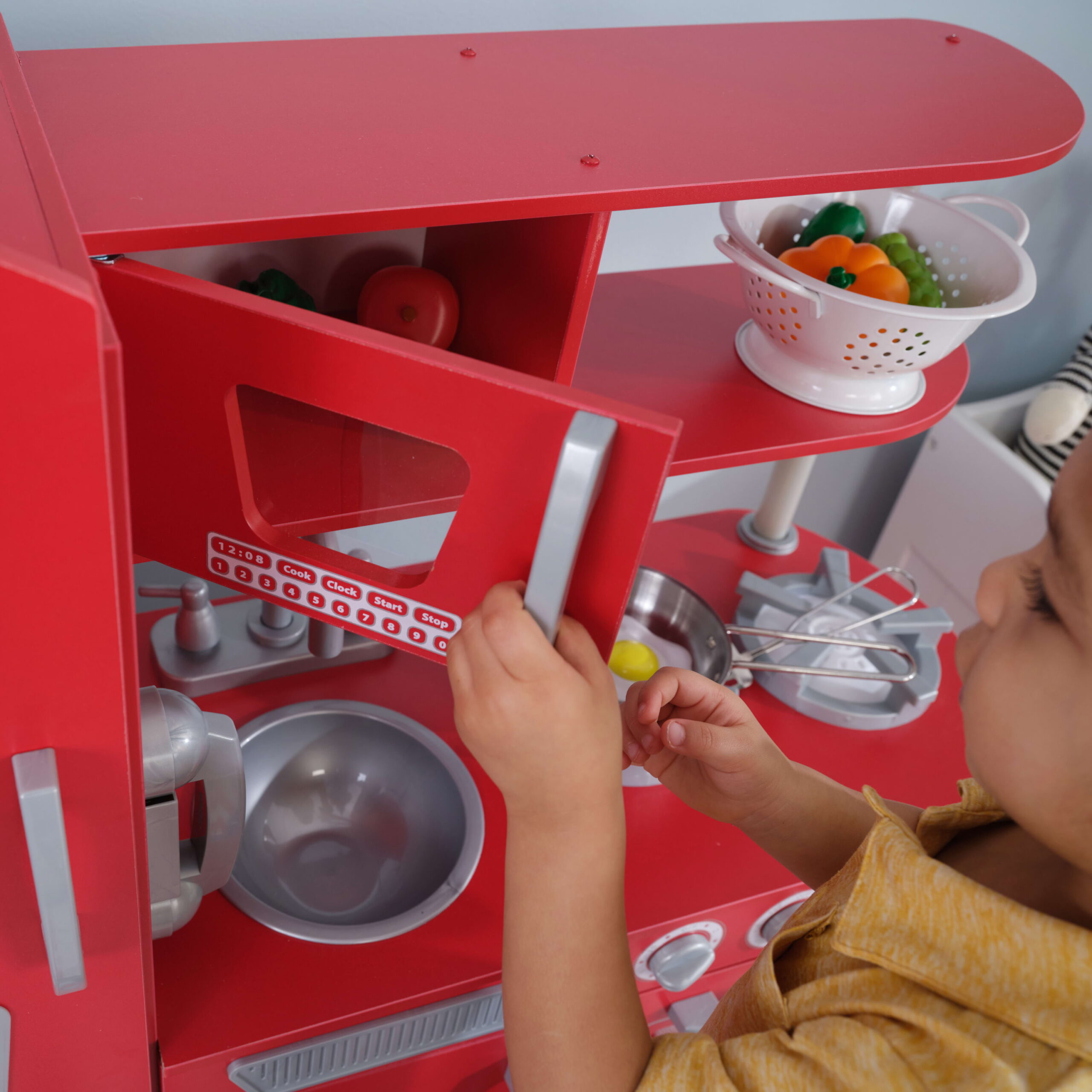 KidKraft Red Vintage Wooden Play Kitchen with Stainless Steel-Look Trim， Play Phone