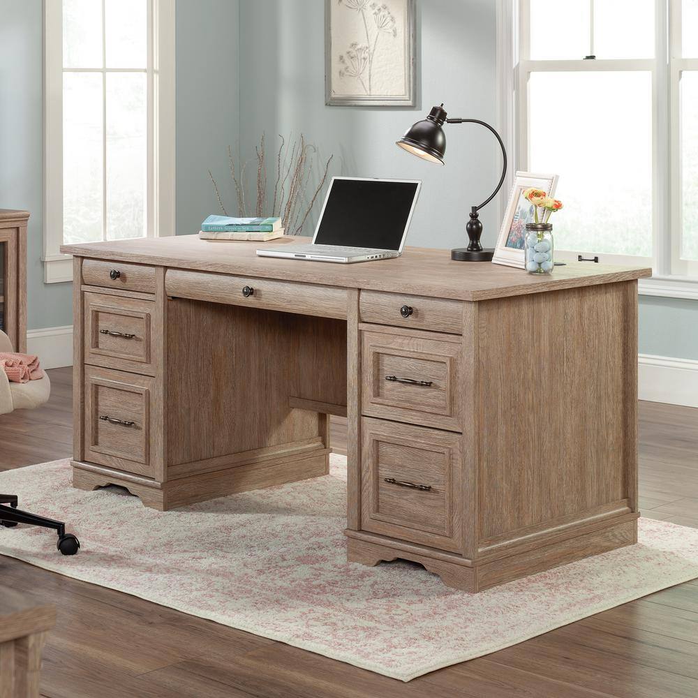 SAUDER Rollingwood Country 65.984 in. Brushed Oak 7-Drawer Executive Desk with Keyboard Shelf 431432