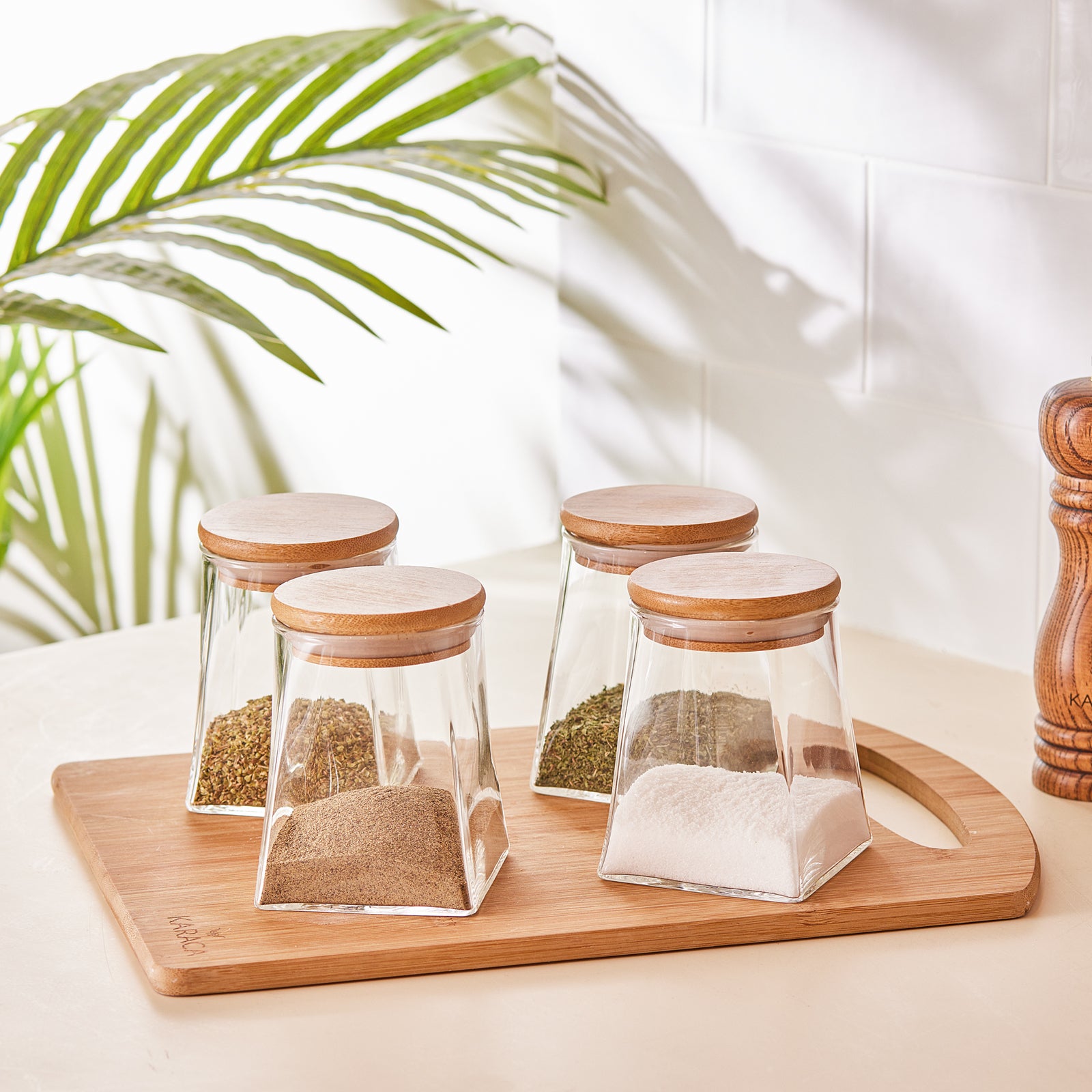 Karaca Pyramid 4 Piece Spice Set 153.03.06.1967