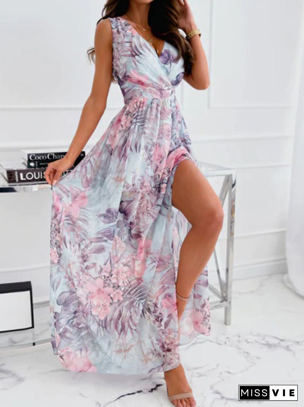 Women's Sleeveless V Neck Sexy Maxi Slip Dress Summer Spaghetti Strap Party Dress Fashion Floral Print Slit Beach Holiday Dress