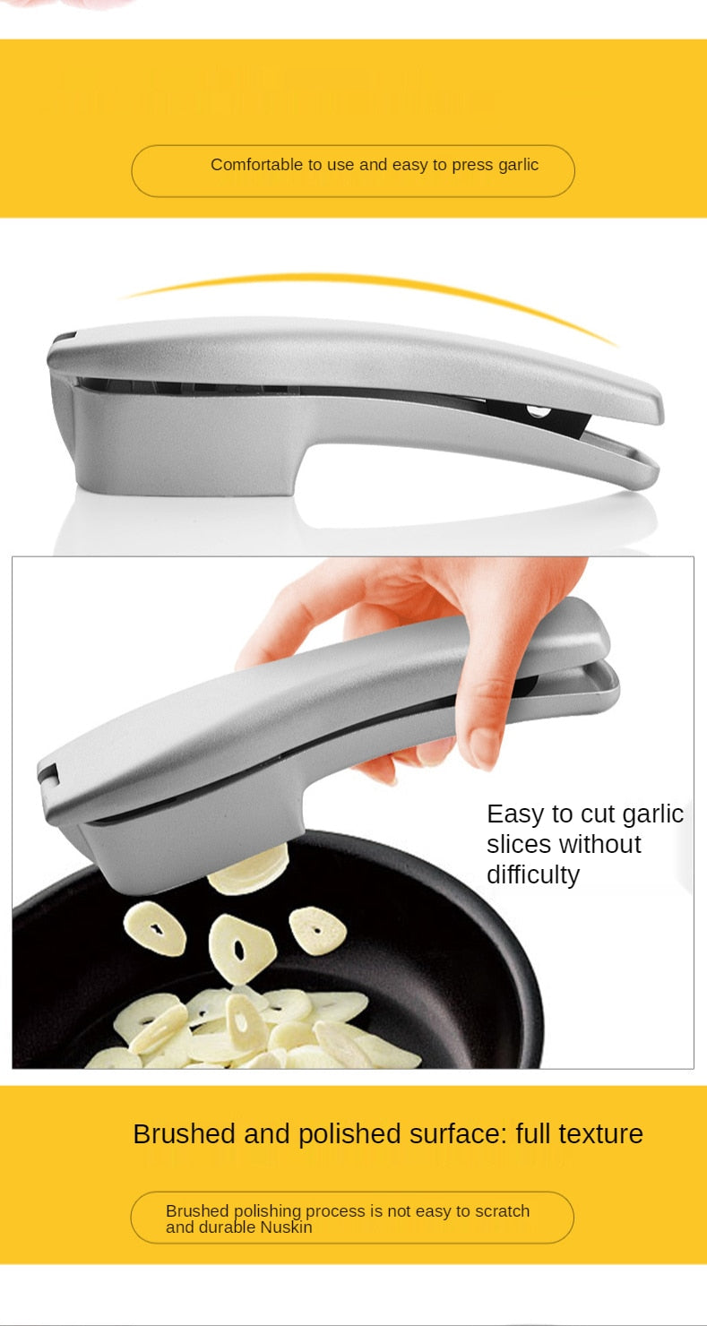 Manual garlic smasher