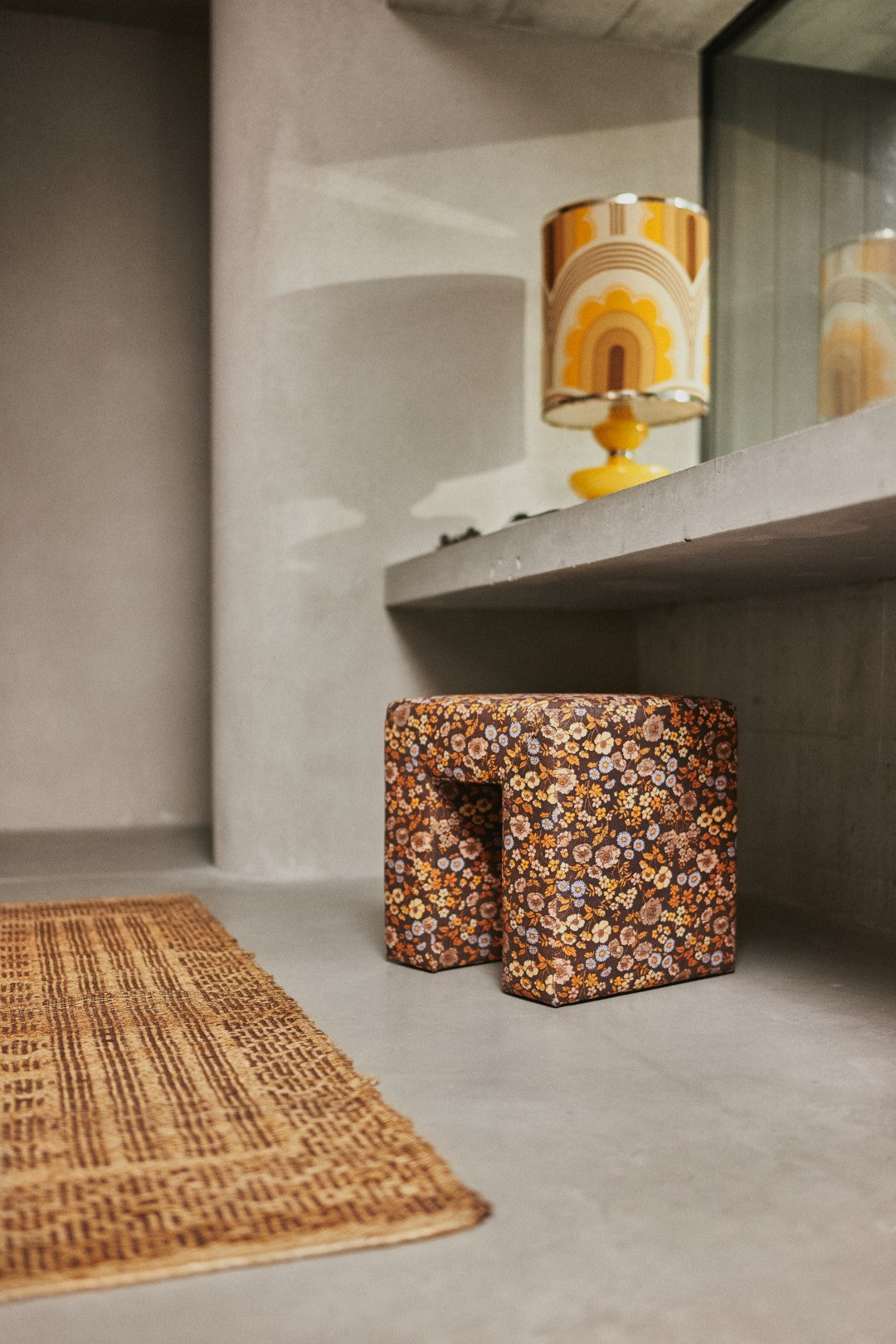 Upholstered stool Bloom