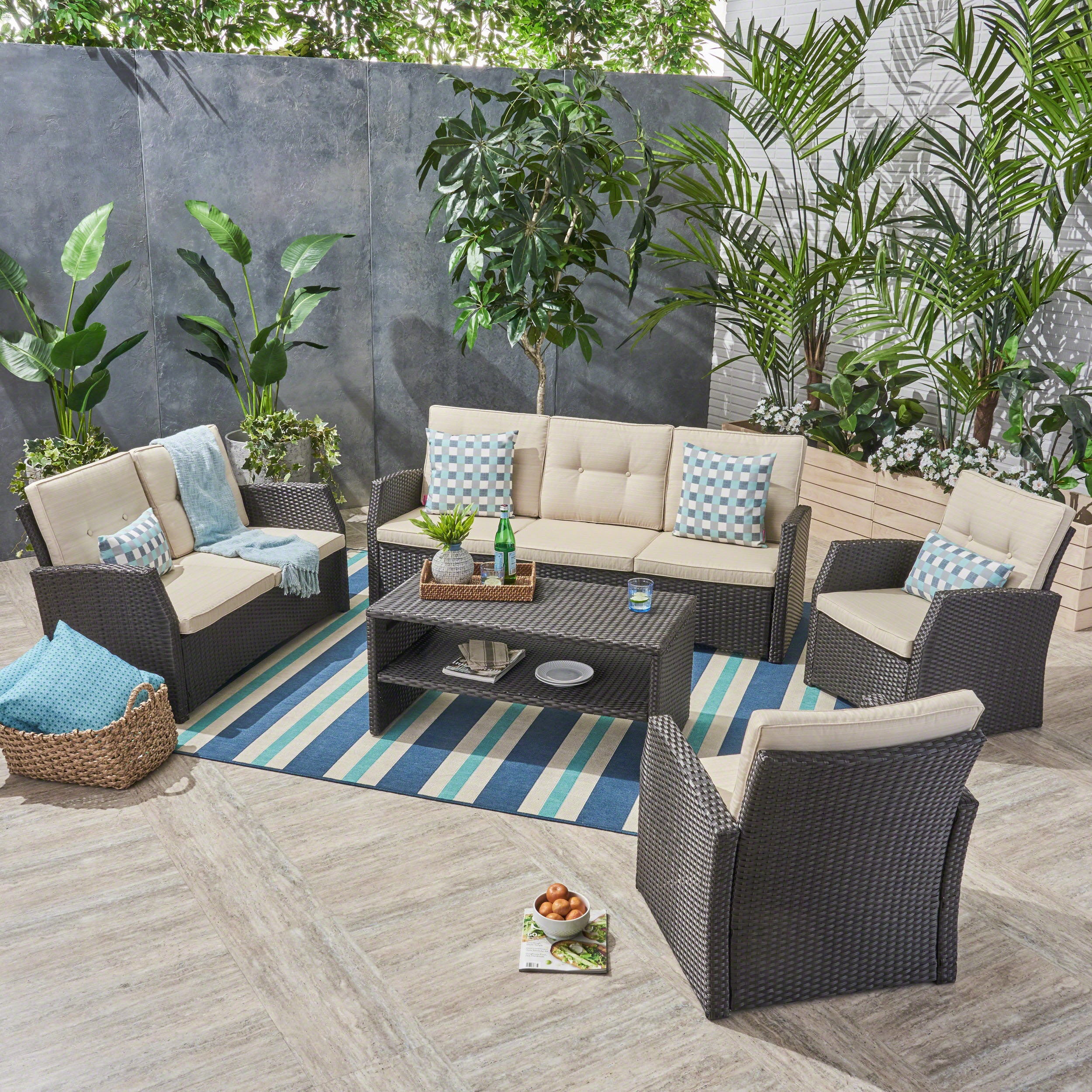 Roswell Outdoor 7 Seater Wicker Chat Set