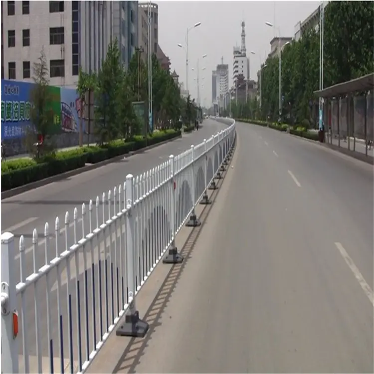 Factory Supply Metal Construction Temporary Construction Site Safe Barricades With Detachable Feet