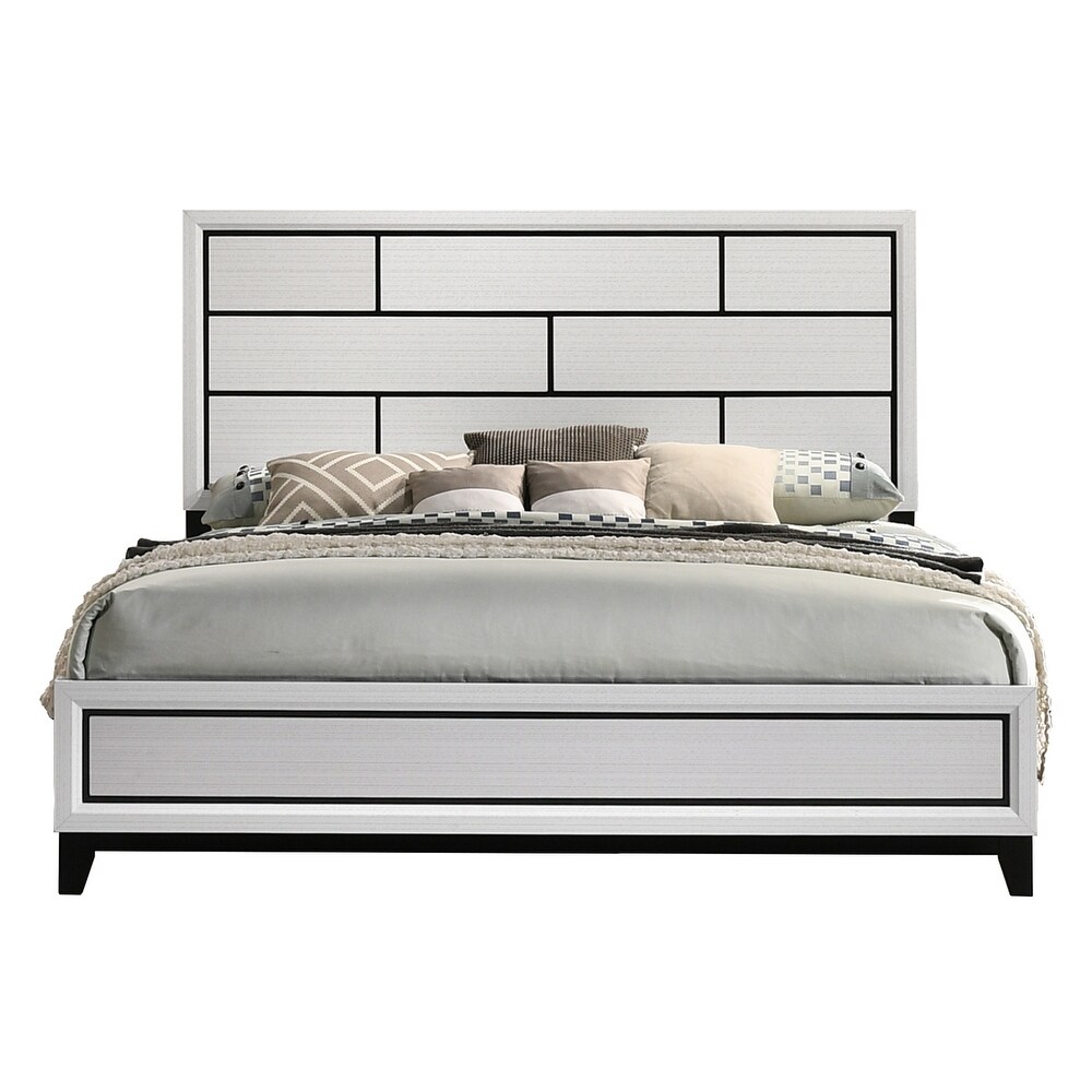 Roundhill Furniture Stout Contemporary Panel Bedroom Set in White Finish with Panel Bed  Dresser  Mirror  2 Night Stands