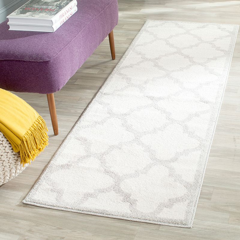 Safavieh Amherst Fretwork Indoor Outdoor Rug