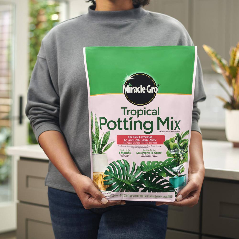 Miracle-Gro 6 Qt. Tropical Potting Mix 71276430