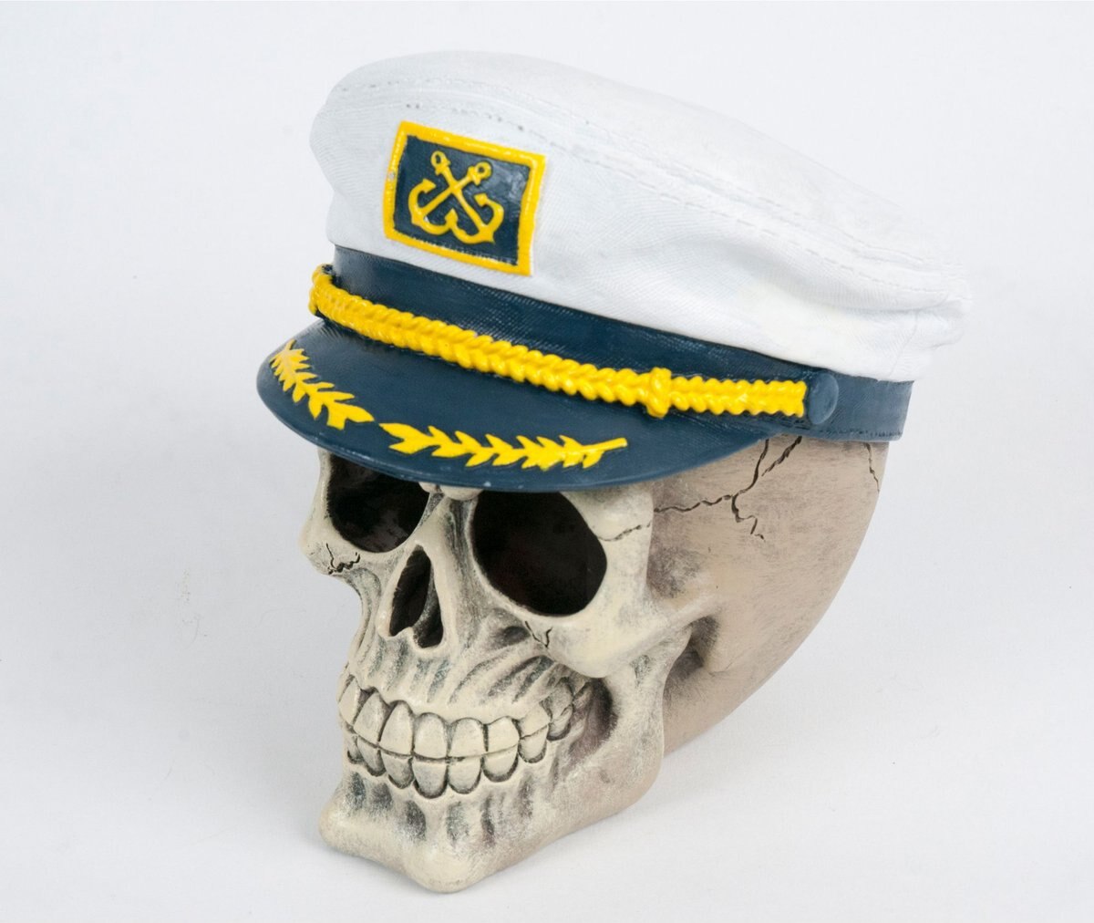 Penn-Plax Captain Skull Aquarium Ornament