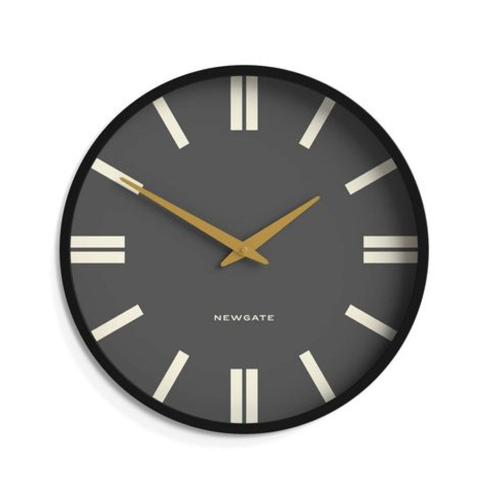 Universal Wall Clock Plaza Dial Black