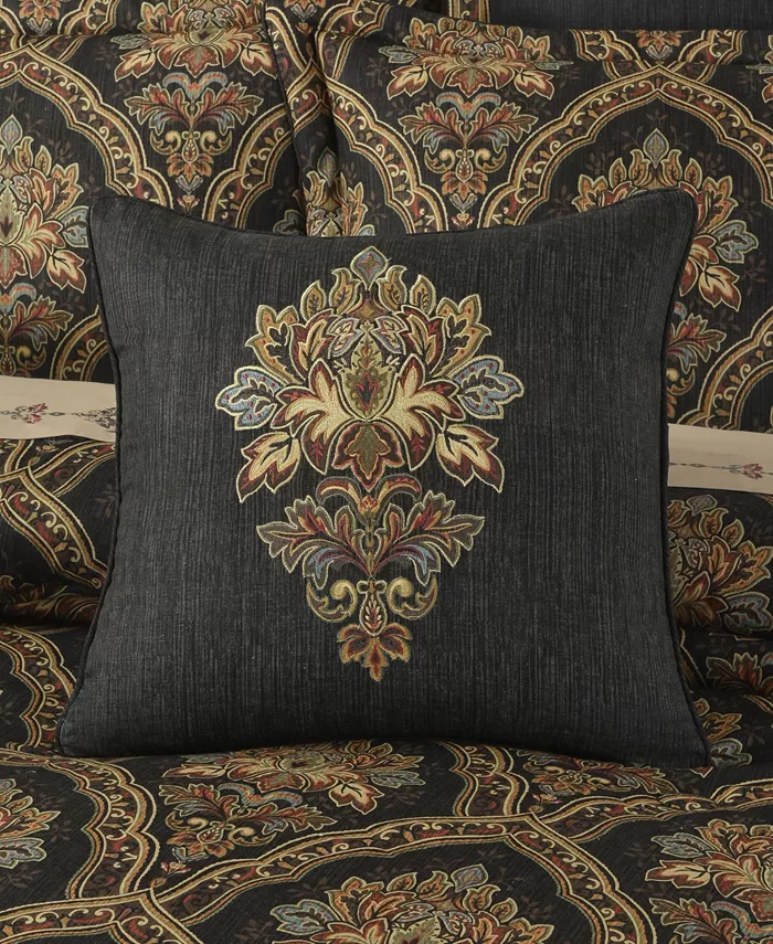 J Queen New York Michalina Decorative Pillow， 18