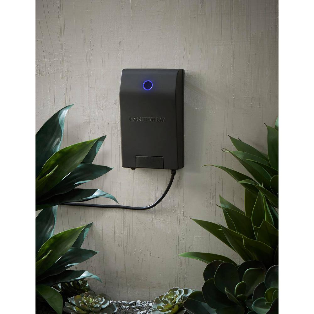 Hampton Bay Smart?200 Watt Landscape Lighting Transformer with Dusk to Dawn Sensor Powered by Hubspace HB-200-1215WIFI