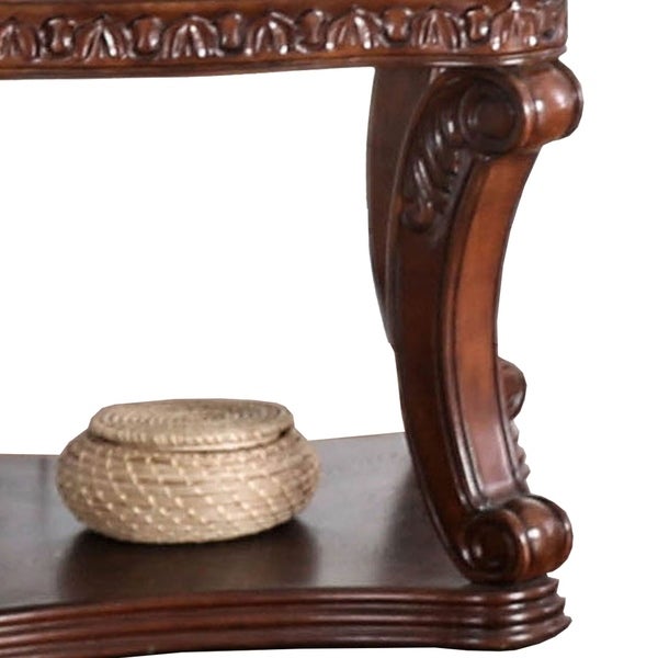 Traditional End Table with Cabriole Legs and Wooden Carving， Brown