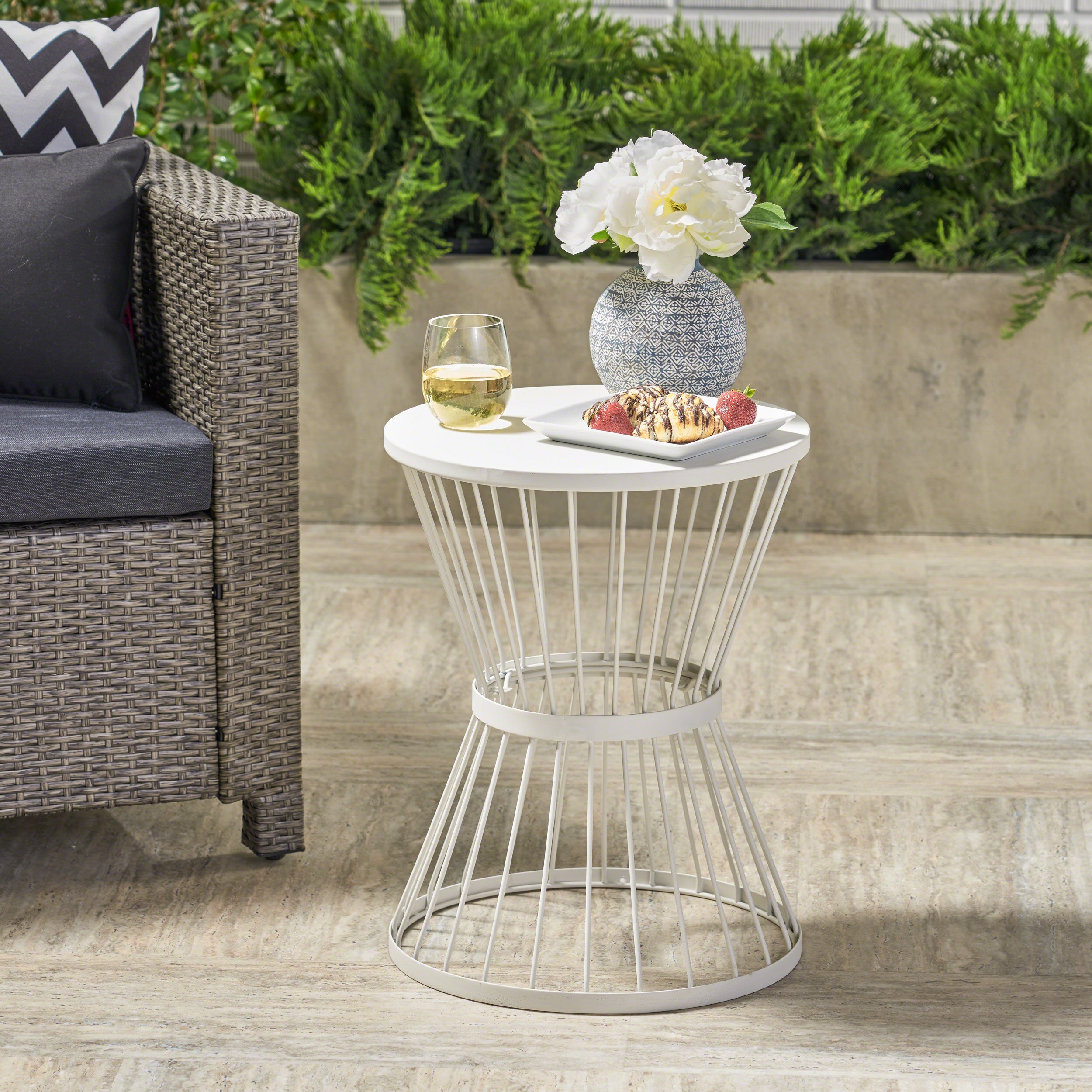 Fern Outdoor 16 Inch Iron Side Table