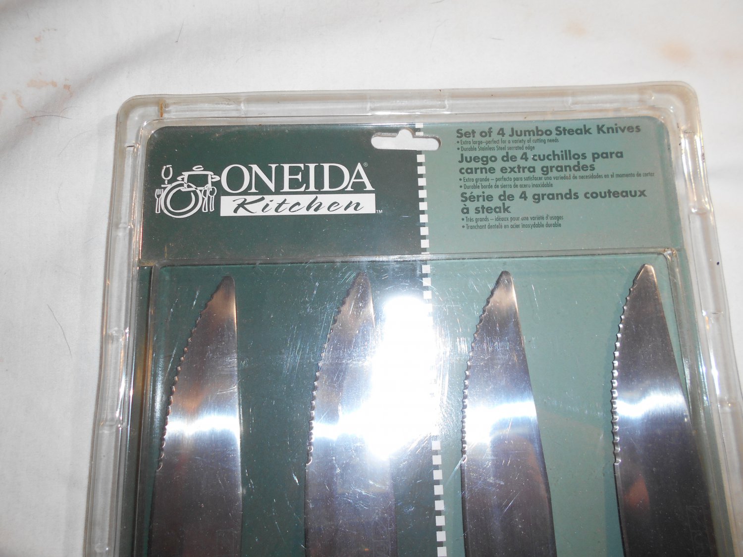 Oneida Kitchen Set of 4 Jumbo Steak Knives (2001) (188) Brand New in Container