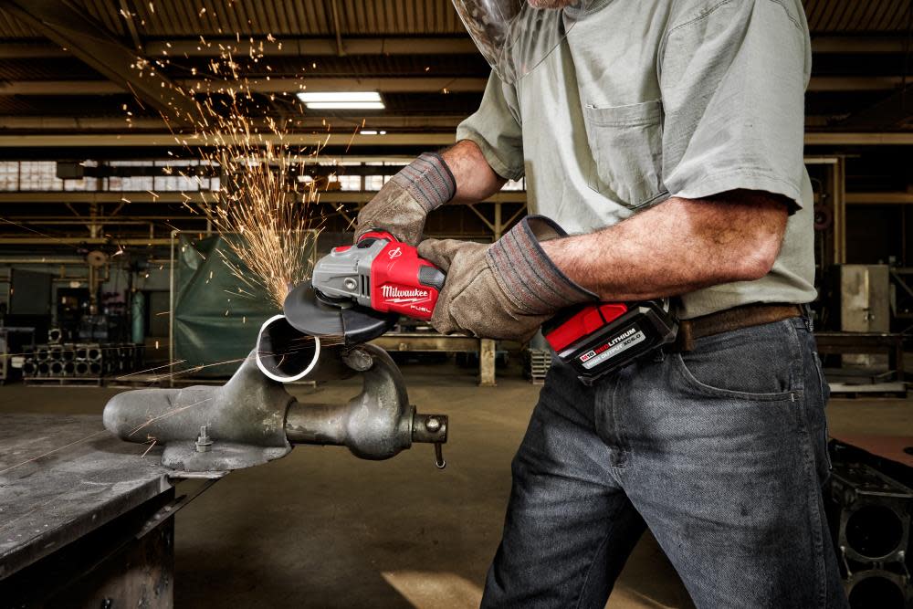 Milwaukee M18 FUEL 4 1/2-6 Lock On Braking Grinder with Slide Switch Bare Tool Reconditioned