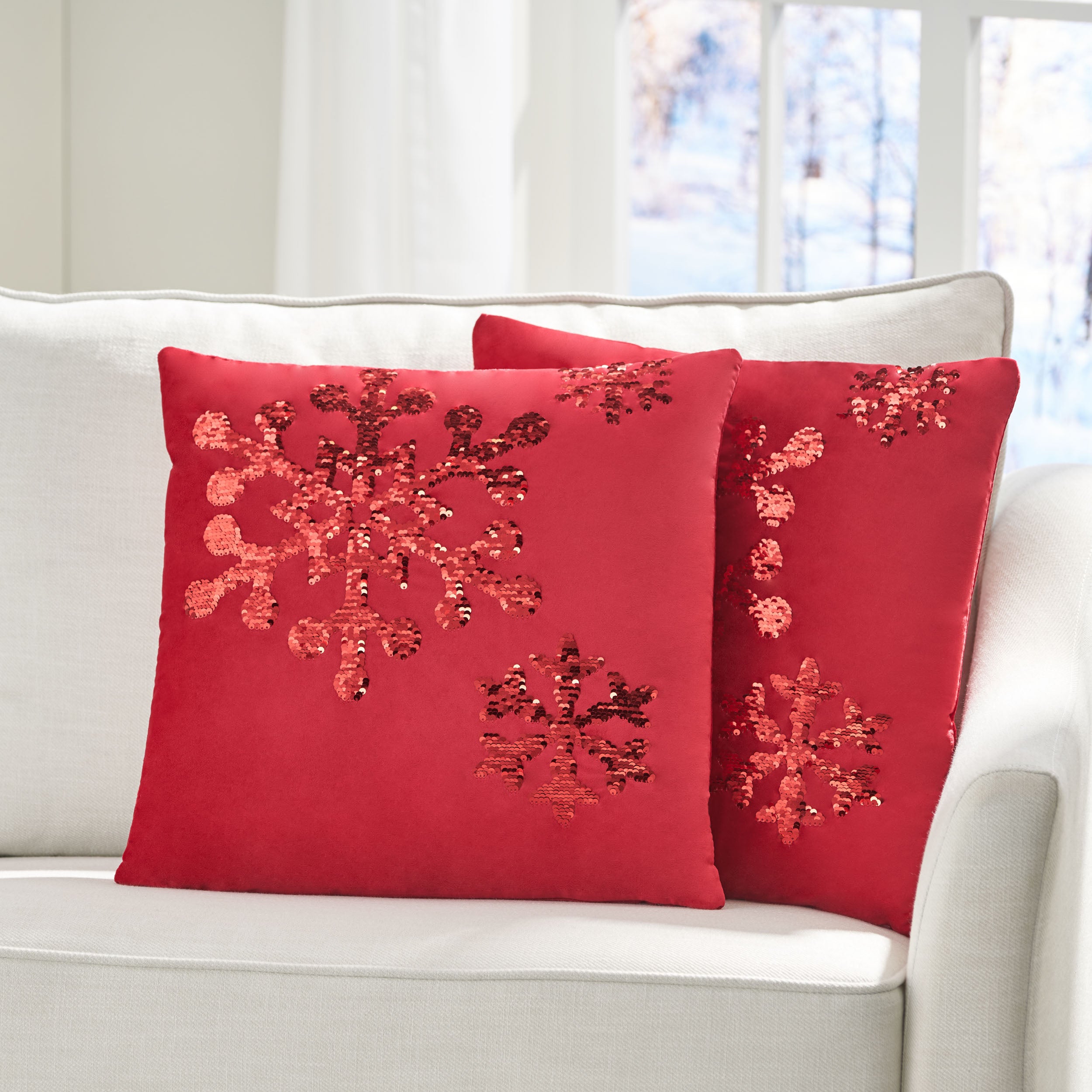 Geary Glam Velvet Christmas Throw Pillow Cover