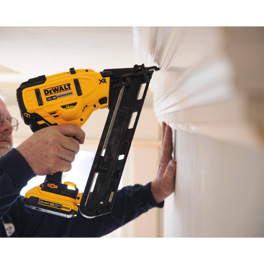 DW 20V MAX Lithium-Ion 15-Gauge Cordless Finish Nailer and 20V MAX Cordless 14 in. Impact Driver DCN650D1wDCF885B