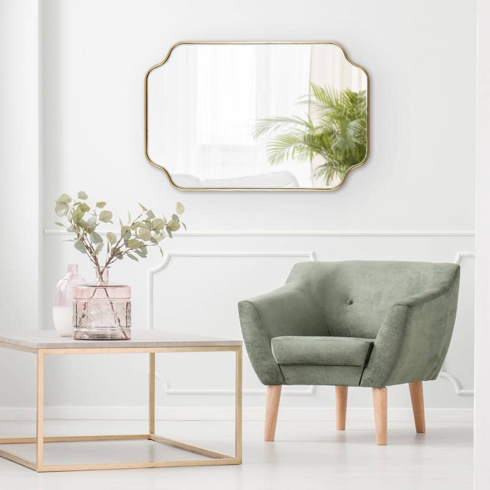 Kate and Laurel Plumley 36 in. H x 24 in. W Glam Irregular Framed Scalloped Gold Wall Mirror 220519