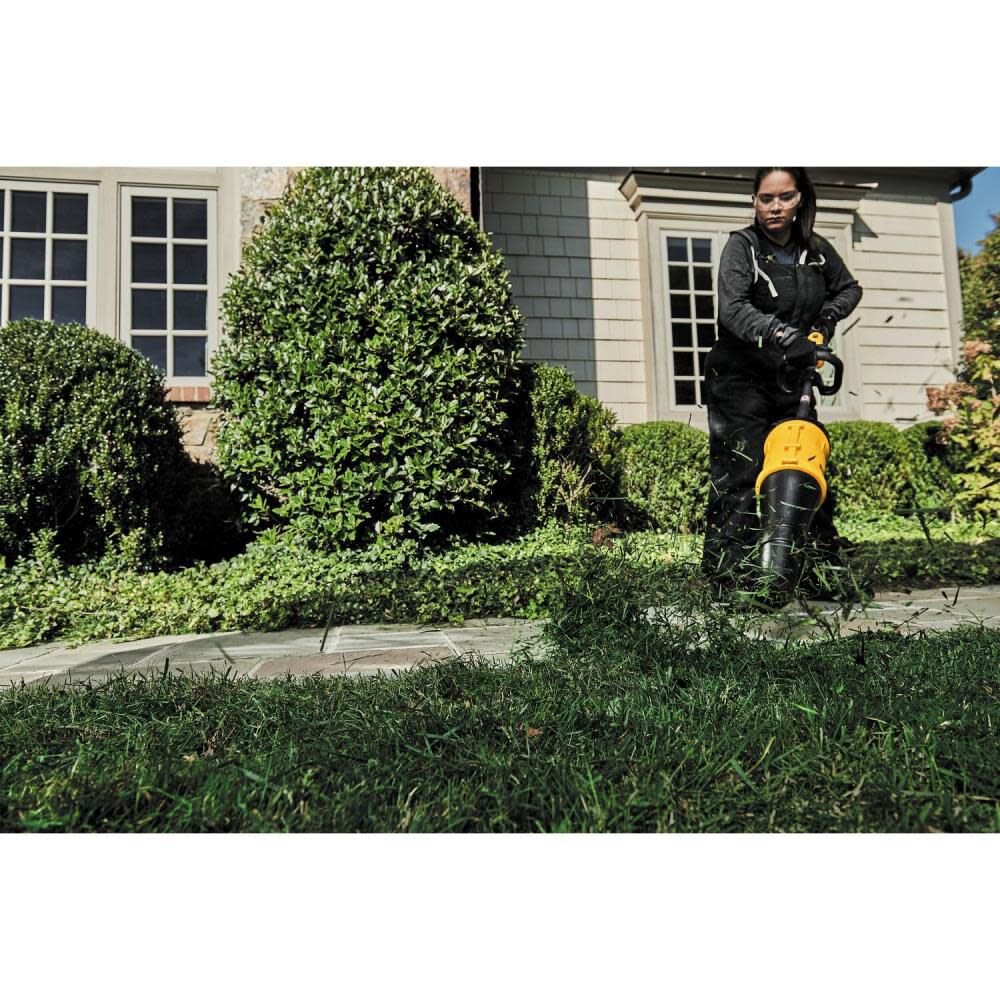 DEWALT 60V MAX* 17 in. Brushless Attachment Capable String Trimmer Kit DCST972X1 from DEWALT