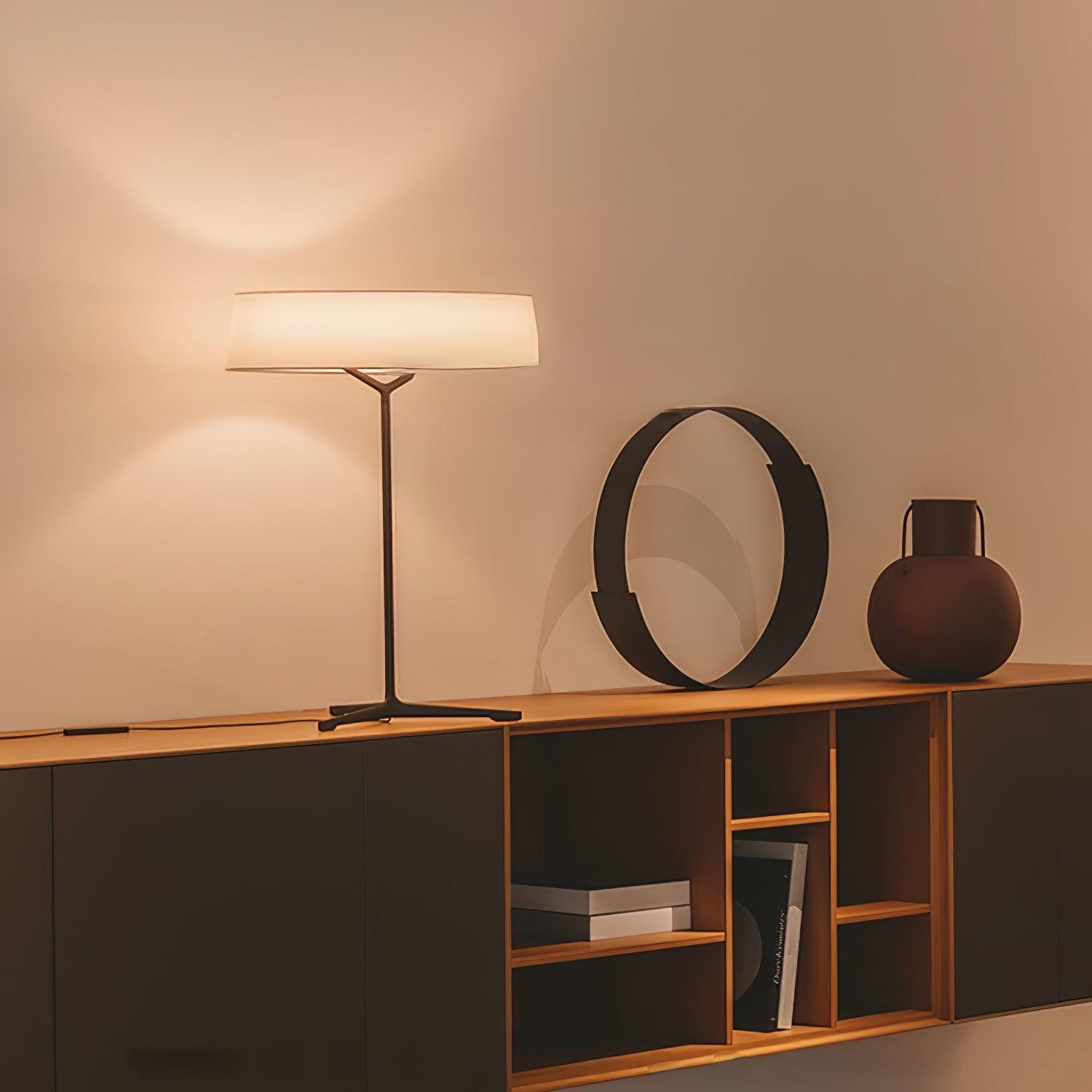 Dama Table Lamp