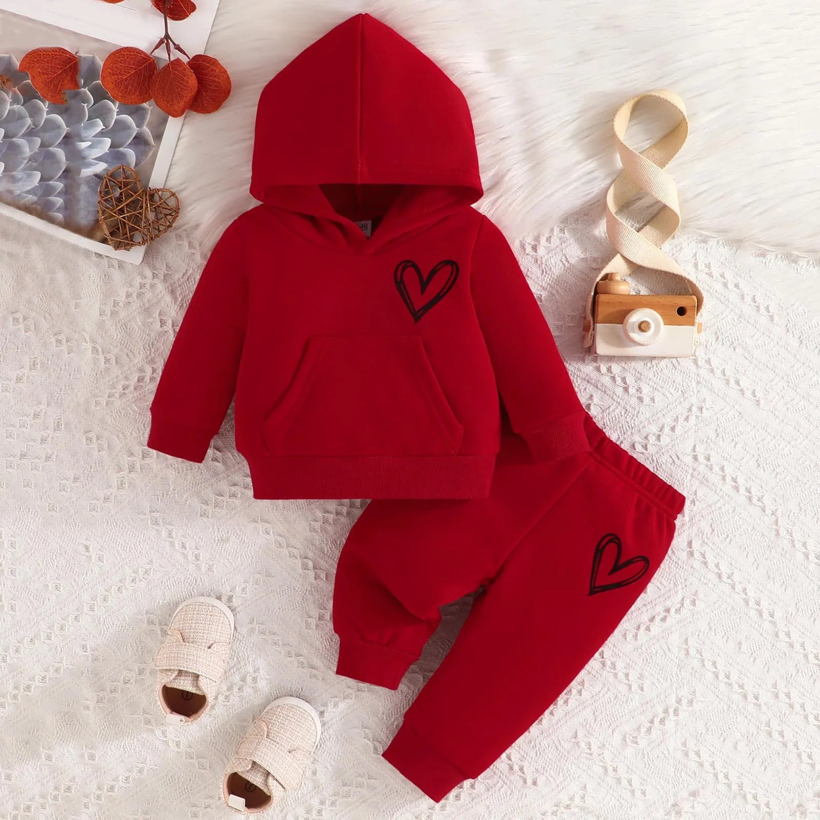 2023 Winter Children Hooded Tracksuits Suits 3-24M Toddler Boys Girls Clothing Suit Heart Print Sweatshirt And Sports Pants Set