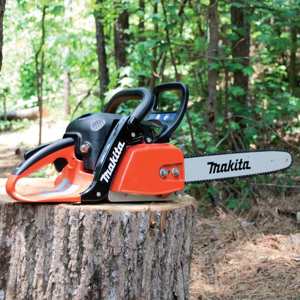 16 in. 42 cc Chain Saw ;