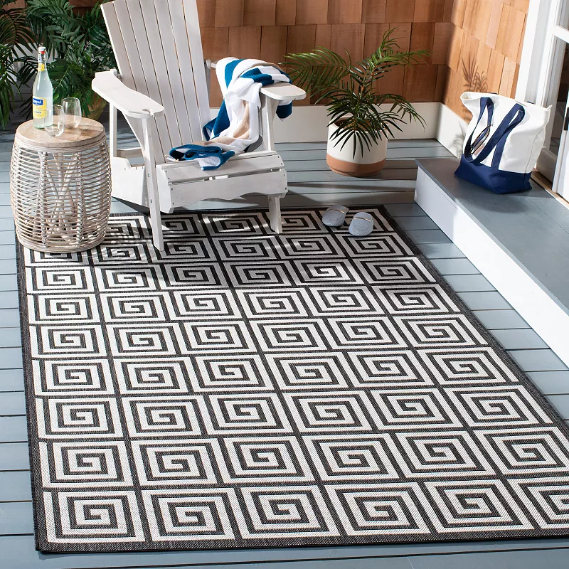 Safavieh Beach House Hazel Indoor Outdoor Rug