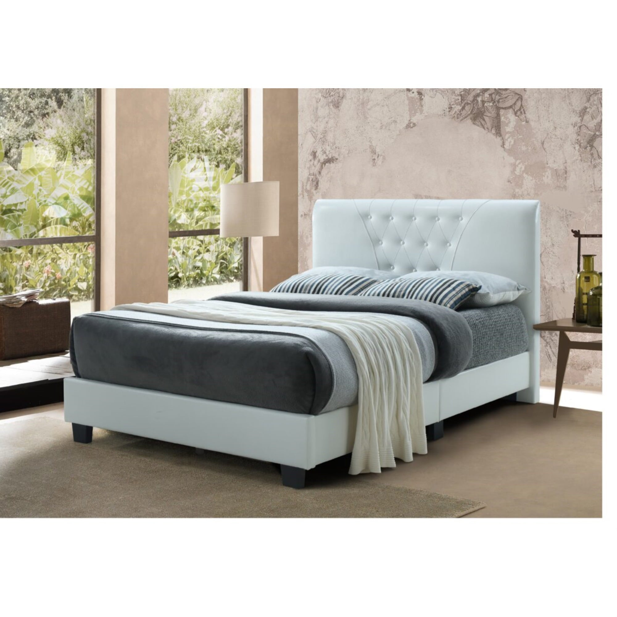 Home Decorative Twin-Size Platform Bed with Tufted Upholstered Headboard