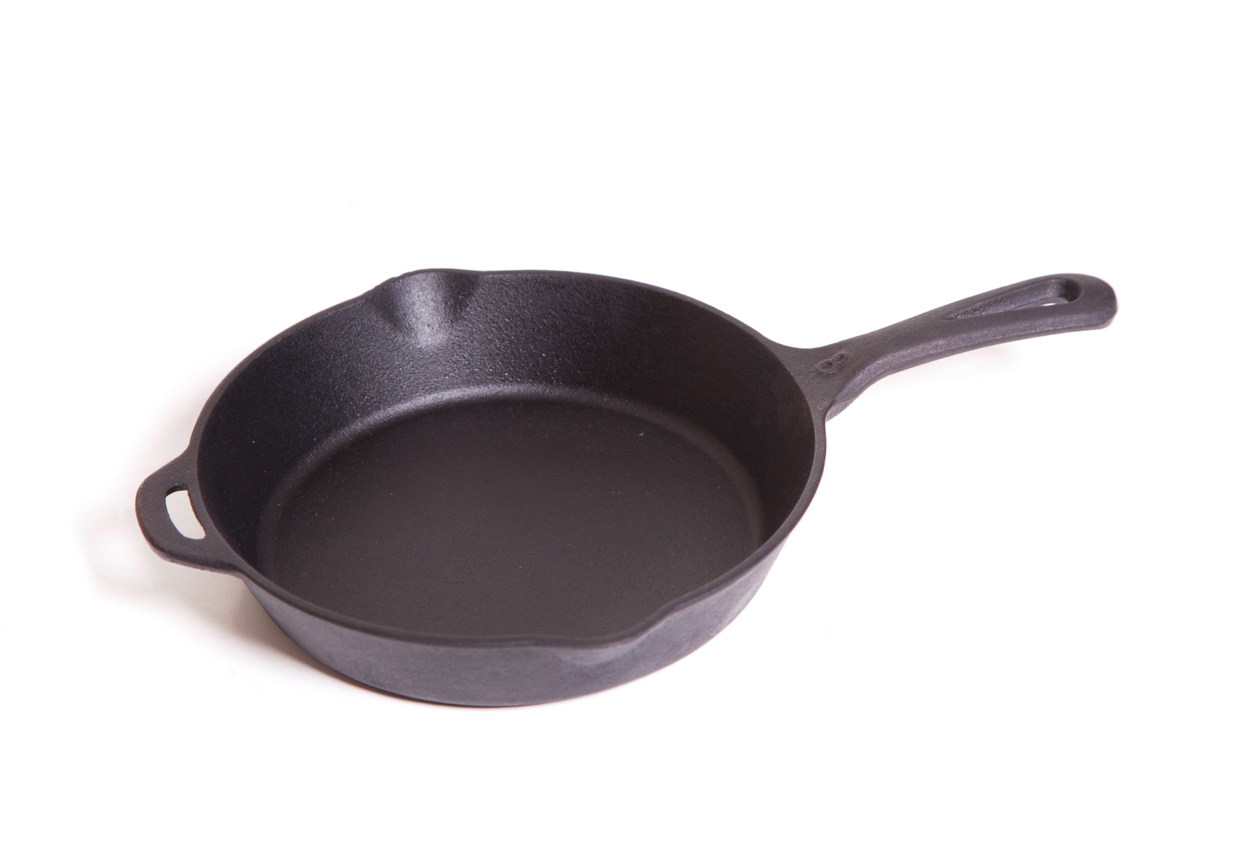 Camp Chef 8" Cast Iron Skillet - SK8, True Seasoned Finish, Dual Pour Spouts