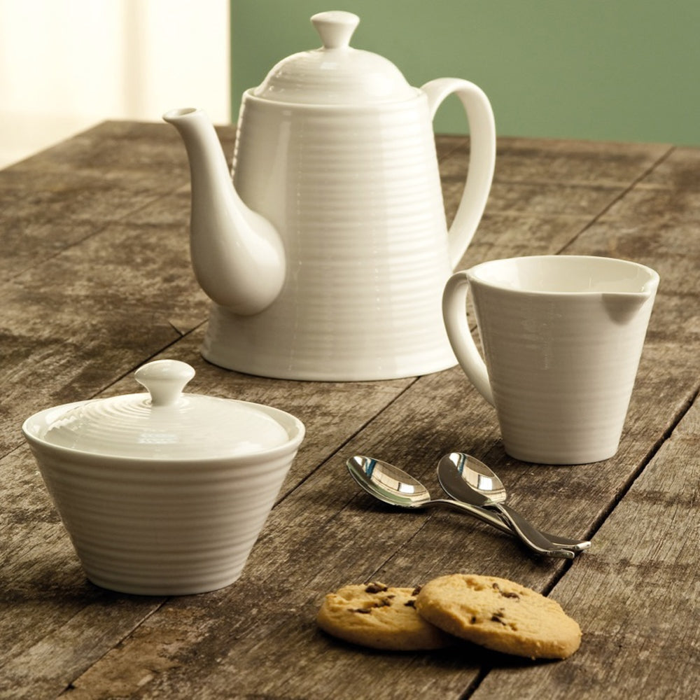 Belleek Living Ripple Beverage Set