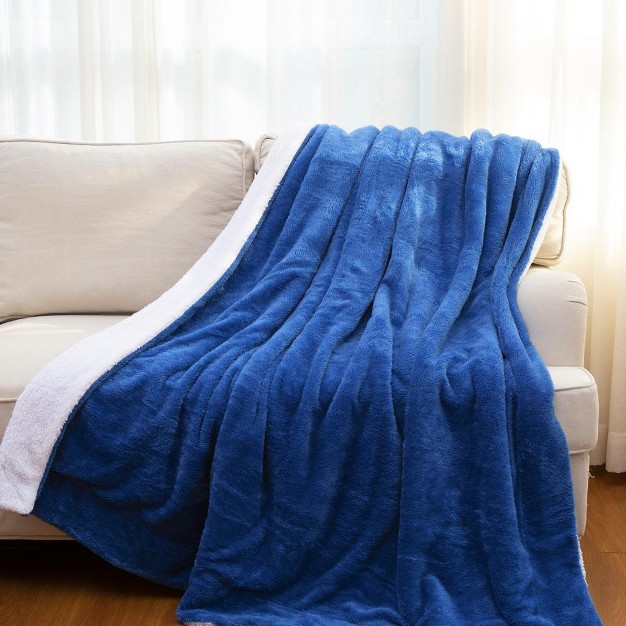 Cheer Collection Fuzzy Microfleece Throw Blanket