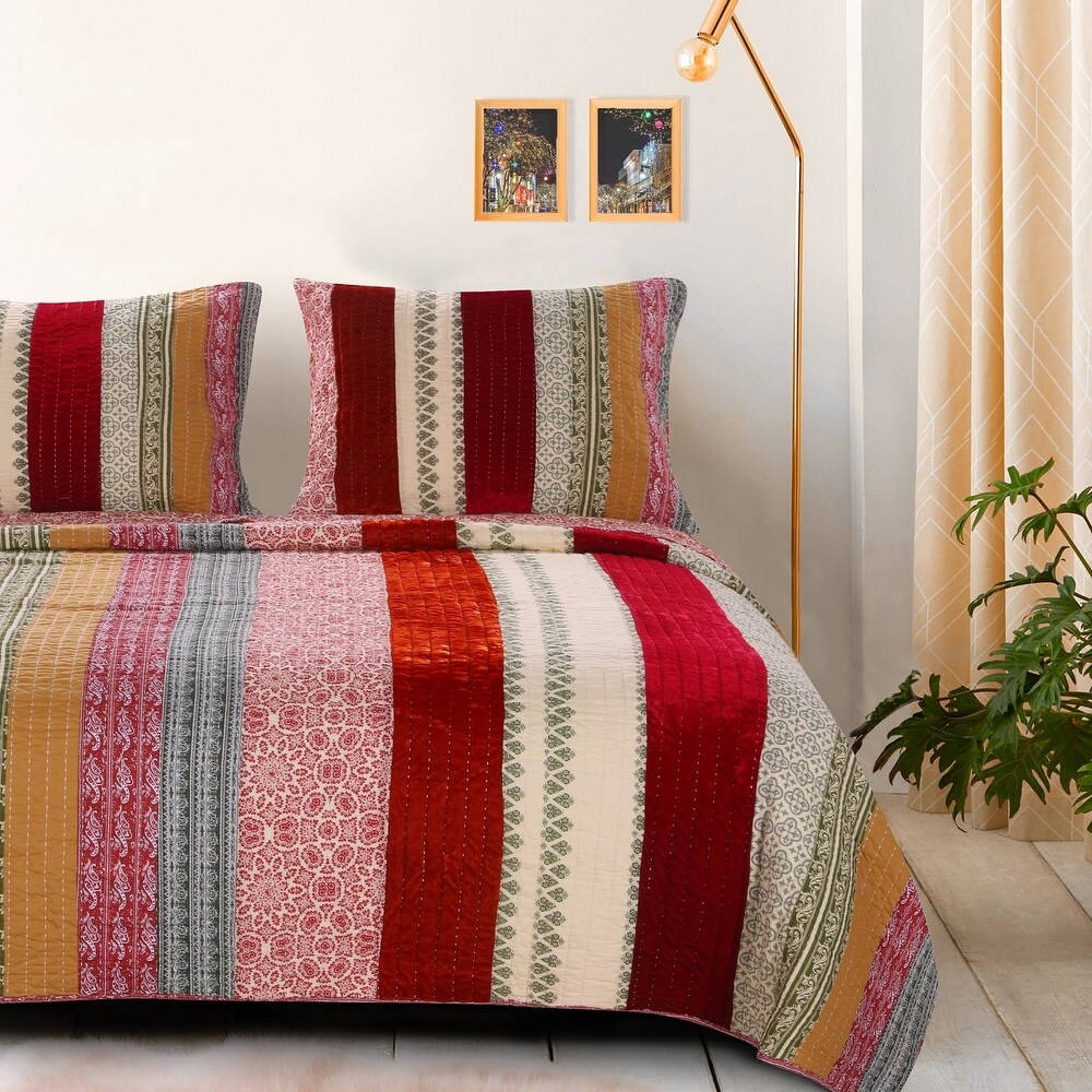 Greenland Home Fashions Marley 100% Cotton Mult Fabric Stripe Bohemian Quilt Set